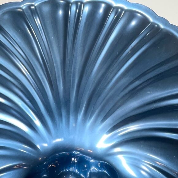 McClelland Barclay by Dodge Aluminum Shell Decorative Dish with Grape Clusters - Picture 12 of 15